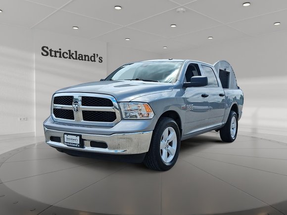 2023 Ram RAM 1500 Classic Crew Cab 4x4 (DS) SLT (140.5 WB 5'7 Box) SWB