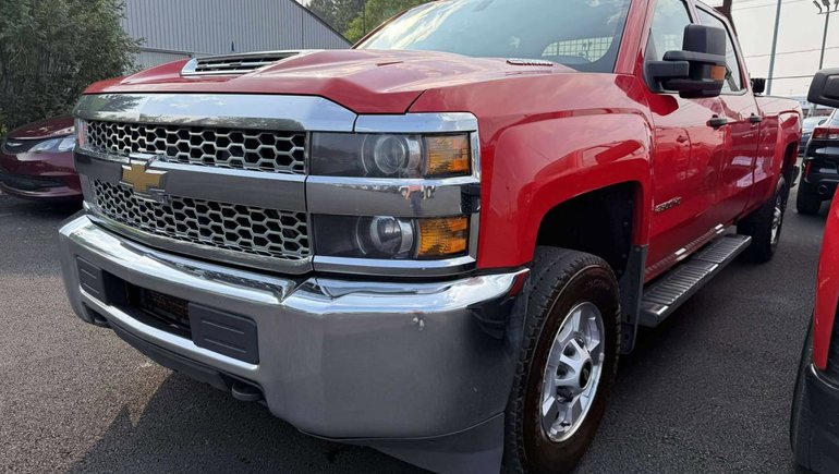 2019 Chevrolet SILVERADO 2500 HD 4x4 Work Truck Crew Cab V8 6.6L Duramax 8ft in Quebec, Quebec - w770h435cpx