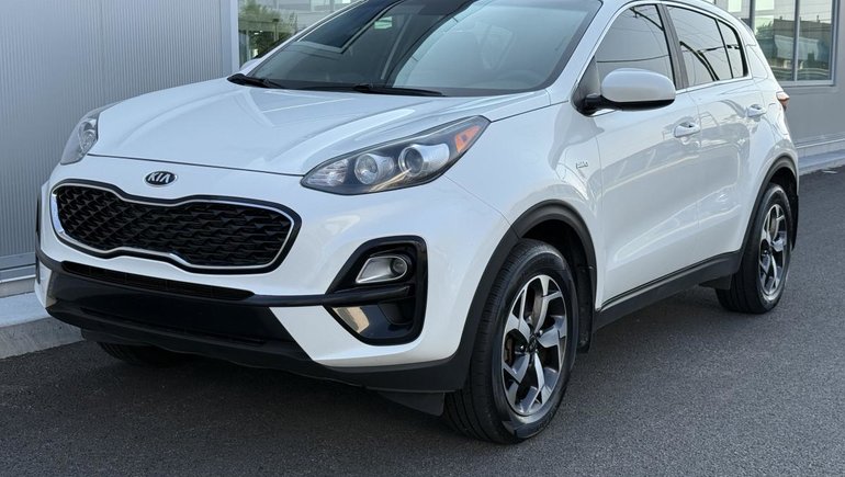 Kia Sportage LX AWD 2020 à Québec, Québec - w770h435cpx