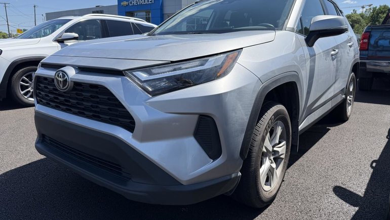 Toyota RAV4 AWD XLE TOIT OUVRANT 2024 à Québec, Québec - w770h435cpx
