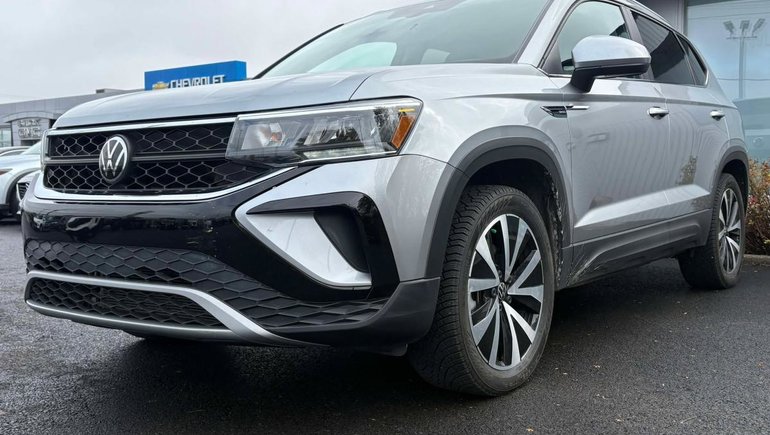 Volkswagen Taos Comfortline AWD 2023 à Québec, Québec - w770h435cpx
