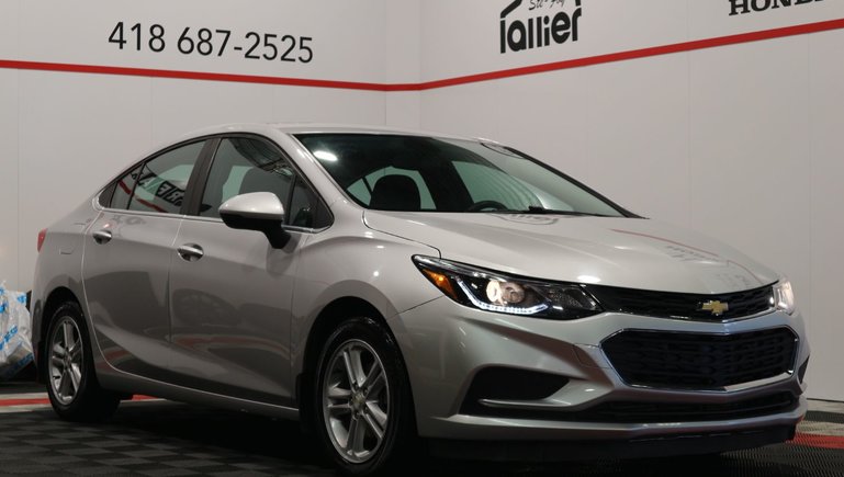 Chevrolet Cruze LT*BLUETOOTH* 2017 à Québec, Québec - w770h435cpx