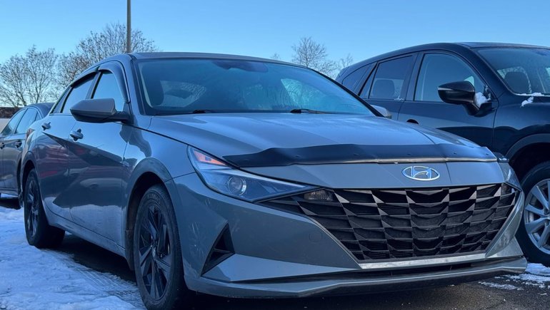 2022 Hyundai Elantra Preferred*JAMAIS ACCIDENTÉ* in Quebec, Quebec - w770h435cpx