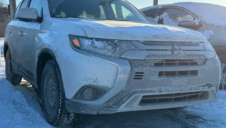 Mitsubishi Outlander ES AWD*ATTACHE-REMORQUE* 2019 à Québec, Québec - w770h435cpx