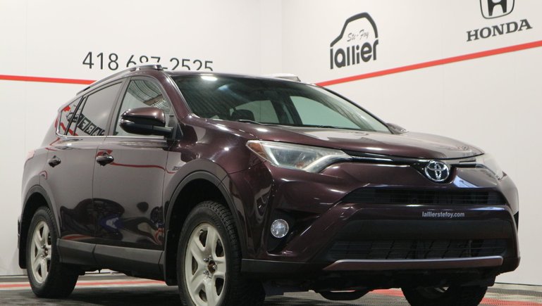 2016 Toyota RAV4 XLE*JAMAIS ACCIDENTÉ* in Quebec, Quebec - w770h435cpx