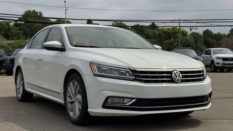 Volkswagen Passat Comfortline*TOIT OUVRANT* 2018 à Québec, Québec - w770h435cpx