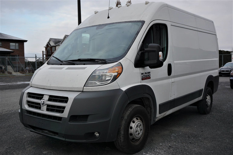 promaster 2500 high roof a vendre