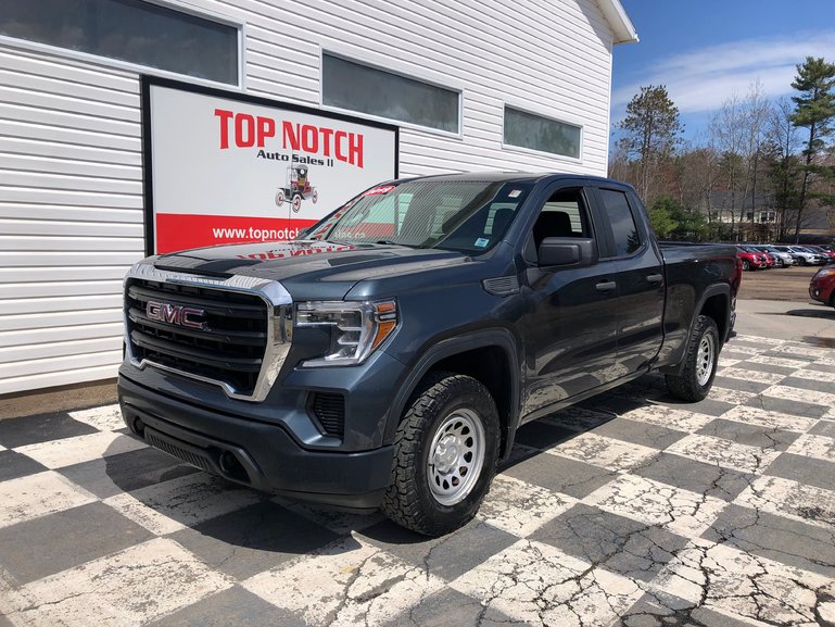 2019 GMC Sierra SL- 4x4, 4.8L V8, Easy fall tailgate