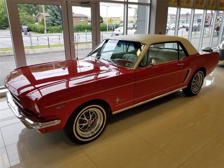 Auto Credit Rive Sud Ford Mustang Voiture De Collection Tres