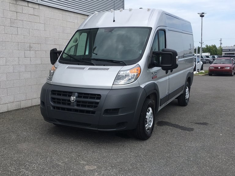 promaster 2500 high roof a vendre