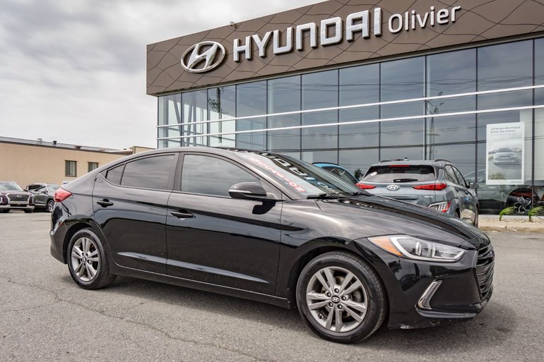 Pre-Owned 2017 Hyundai Elantra GL 