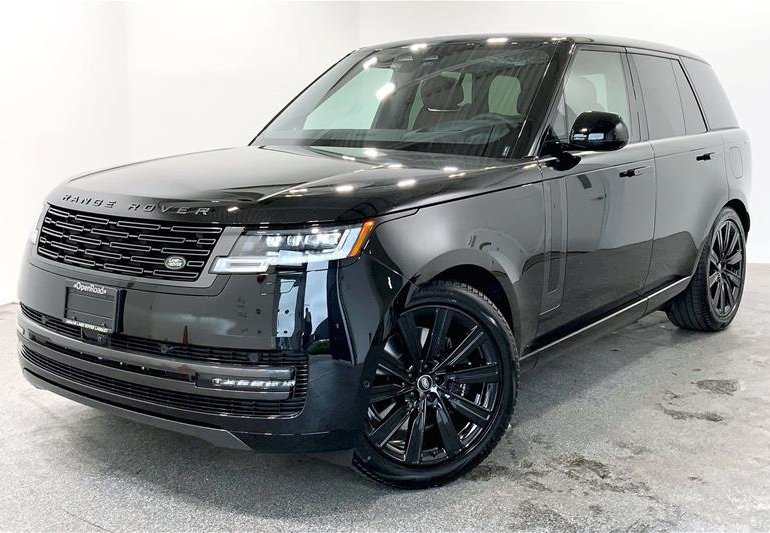 2025 Land Rover Range Rover P550e SE SWB