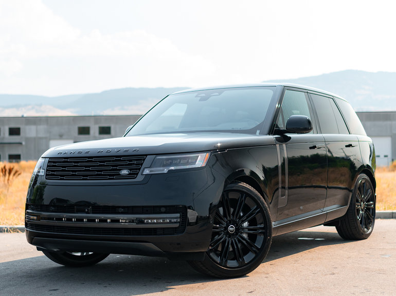 2025 Land Rover Range Rover SE