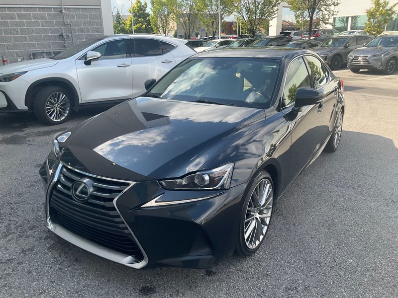 Lexus IS 2018