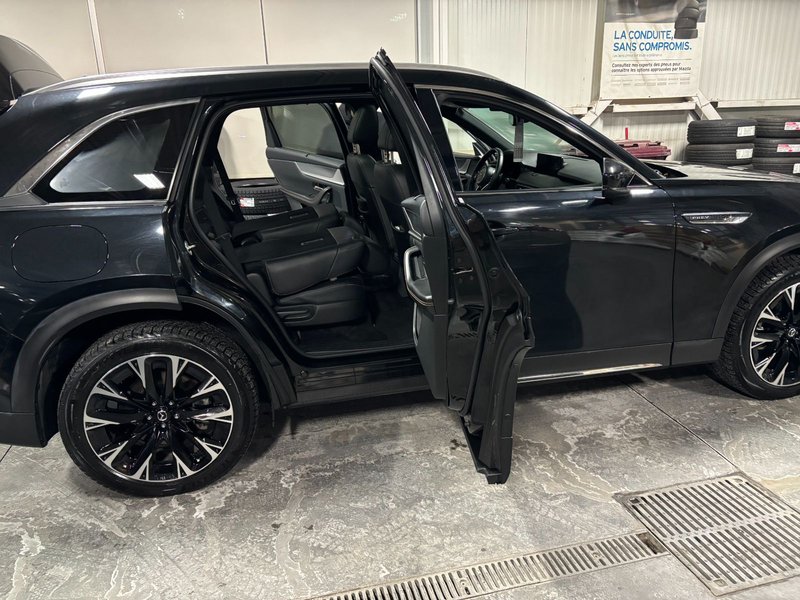 2025 Mazda CX-90 PHEV