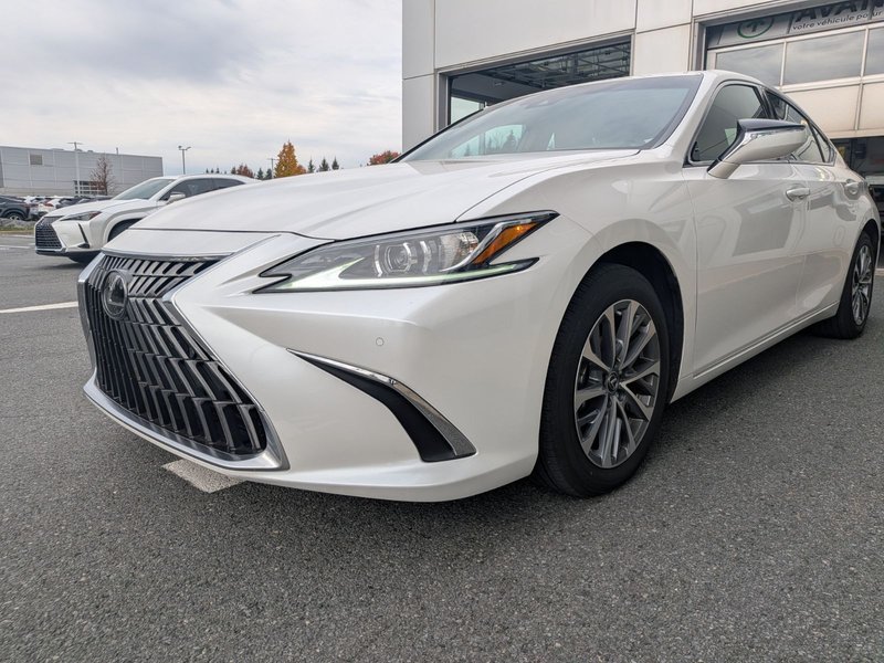 2024 Lexus ES