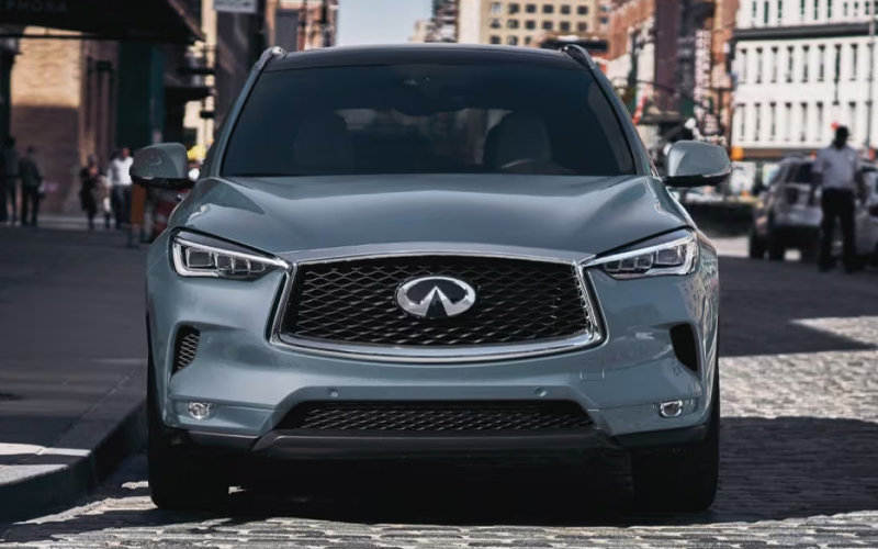 What are the main differences between the 2023 Infiniti QX55 and the QX50?