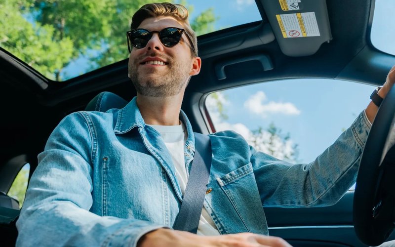 Inside the 2026 Mitsubishi Outlander PHEV: The Tech and Safety Systems That Keep You Connected and Protected