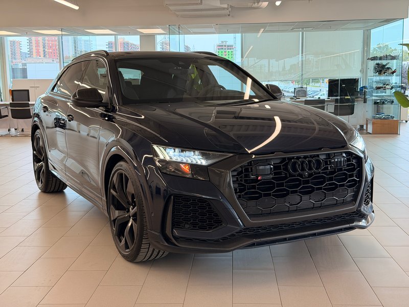 Vehicle Image 2024 Audi RS Q8