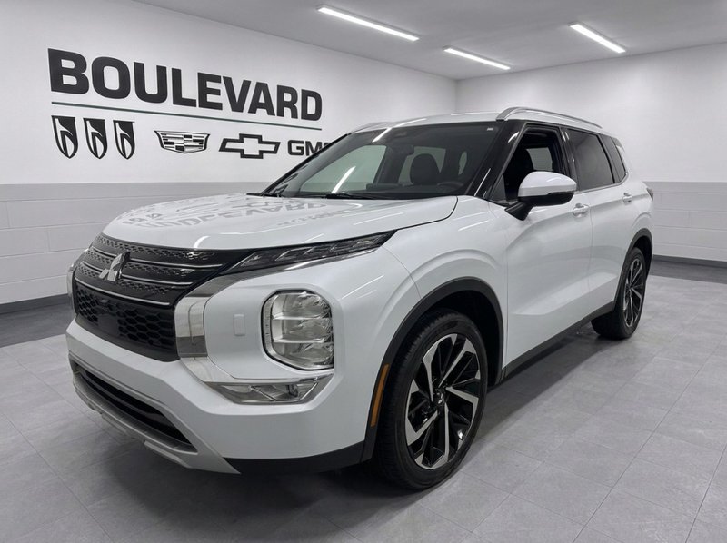 Vehicle Image 2023 Mitsubishi OUTLANDER