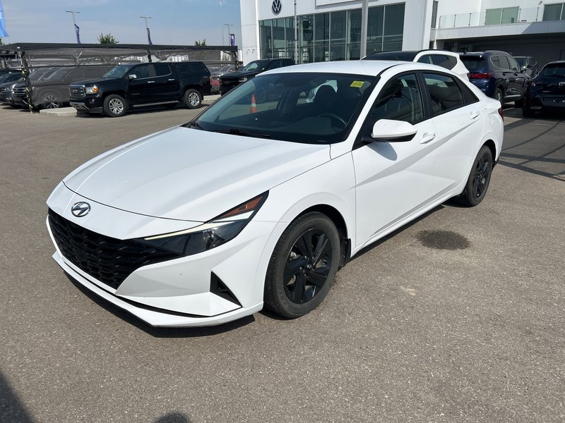 Vehicle Image 2022 Hyundai Elantra Sedan