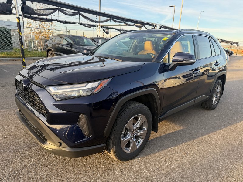 Vehicle Image 2022 Toyota RAV4