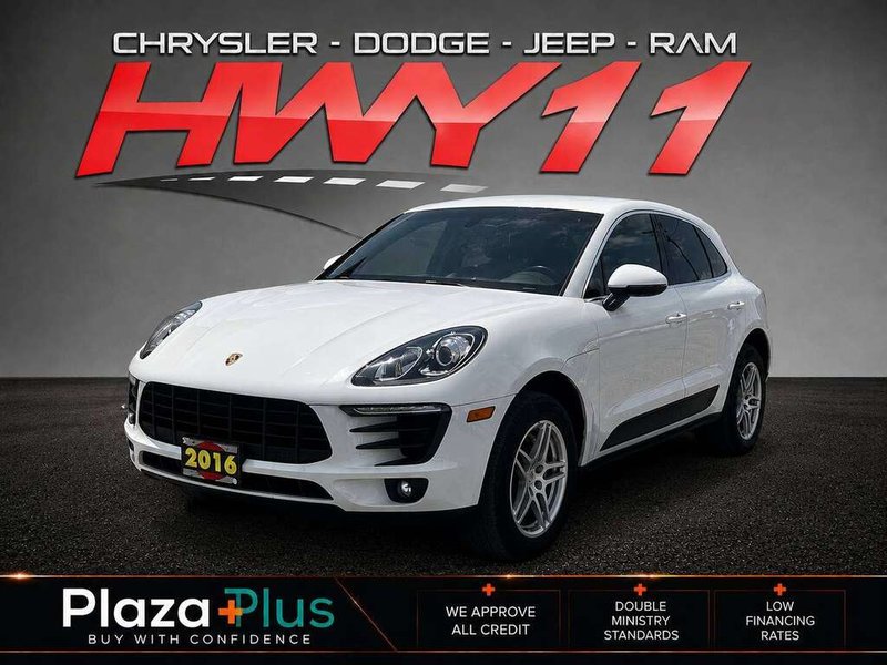 Vehicle Image 2016 Porsche Macan