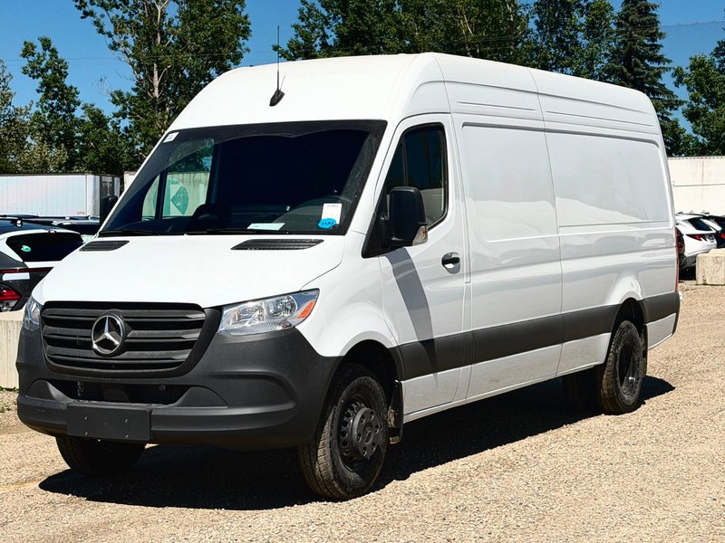 Vehicle Image 2026 Mercedes-Benz Sprinter 2500
