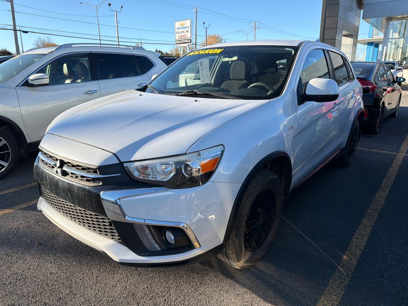 Vehicle Image 2019 Mitsubishi RVR SE AWC