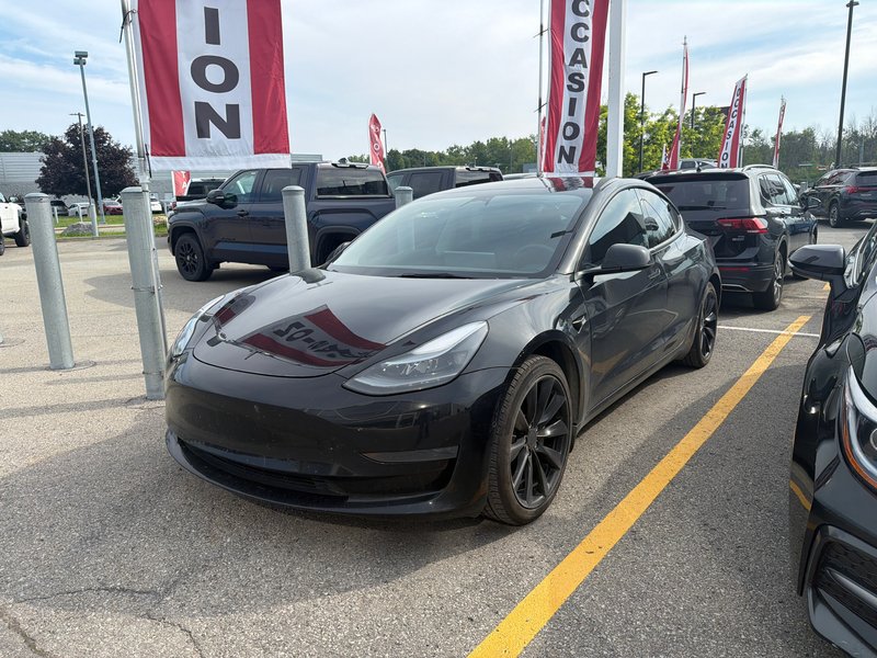 Vehicle Image 2022 Tesla Model 3