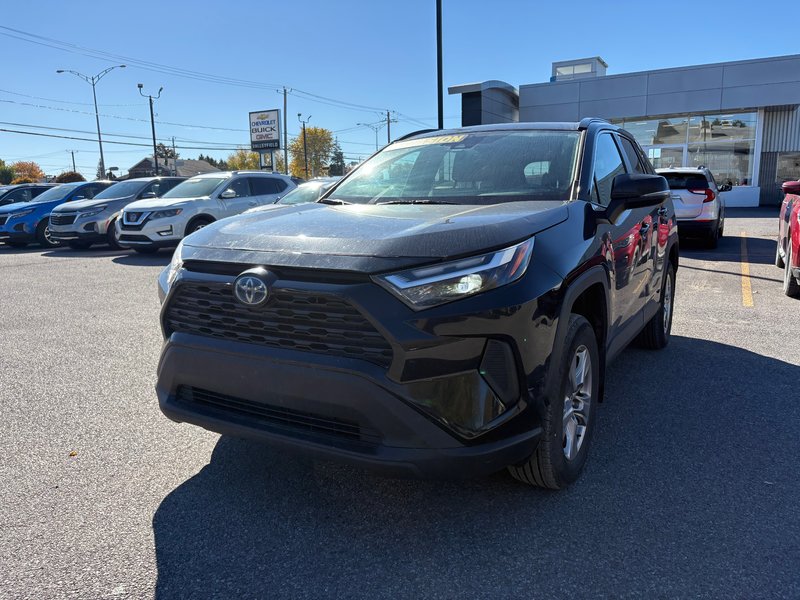 Vehicle Image 2023 Toyota RAV4 XLE