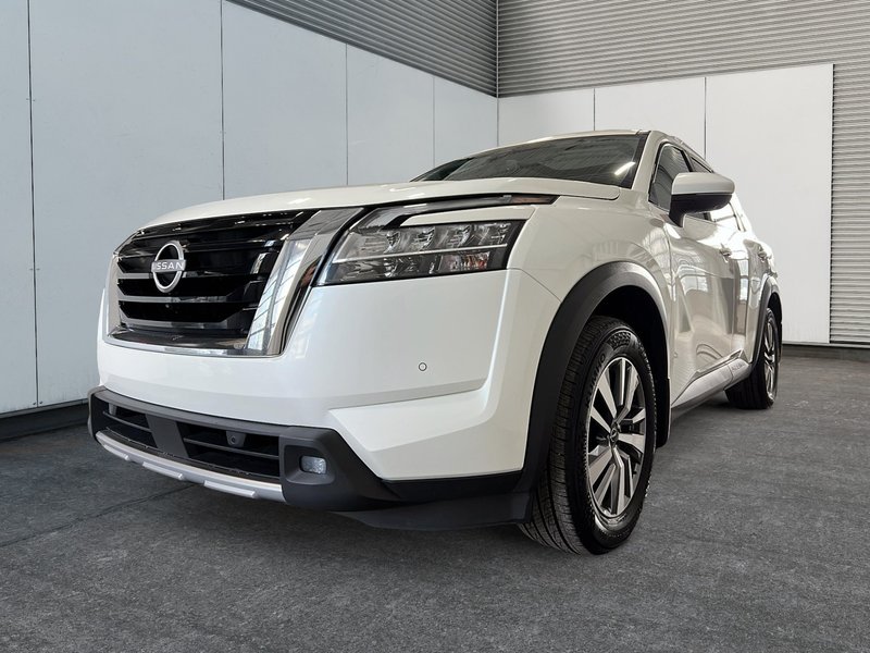 Vehicle Image 2022 Nissan Pathfinder