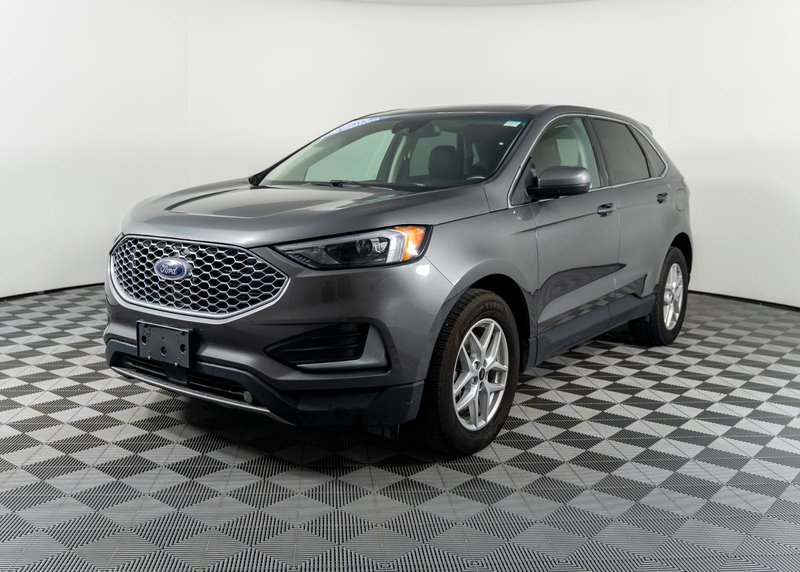 Vehicle Image 2023 Ford Edge