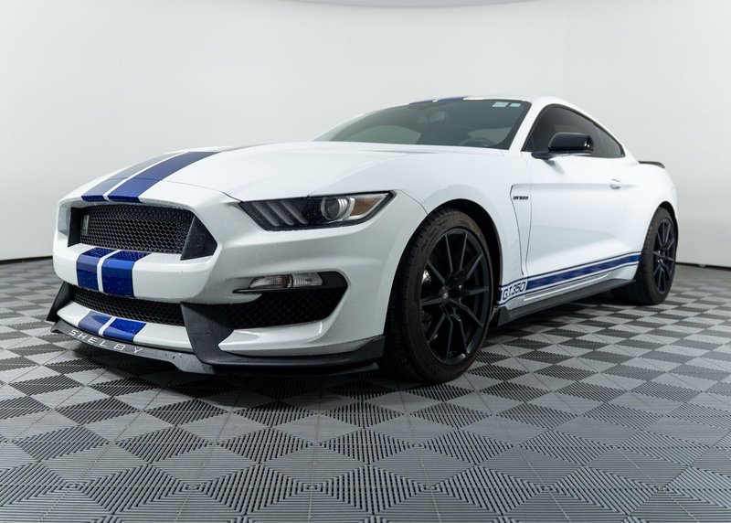 Vehicle Image 2016 Ford Mustang