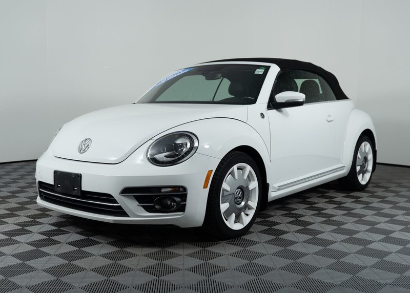 Vehicle Image 2019 Volkswagen Beetle Convertible