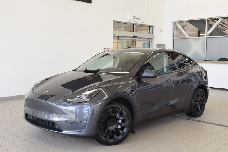 Vehicle Image 2023 Tesla Model Y