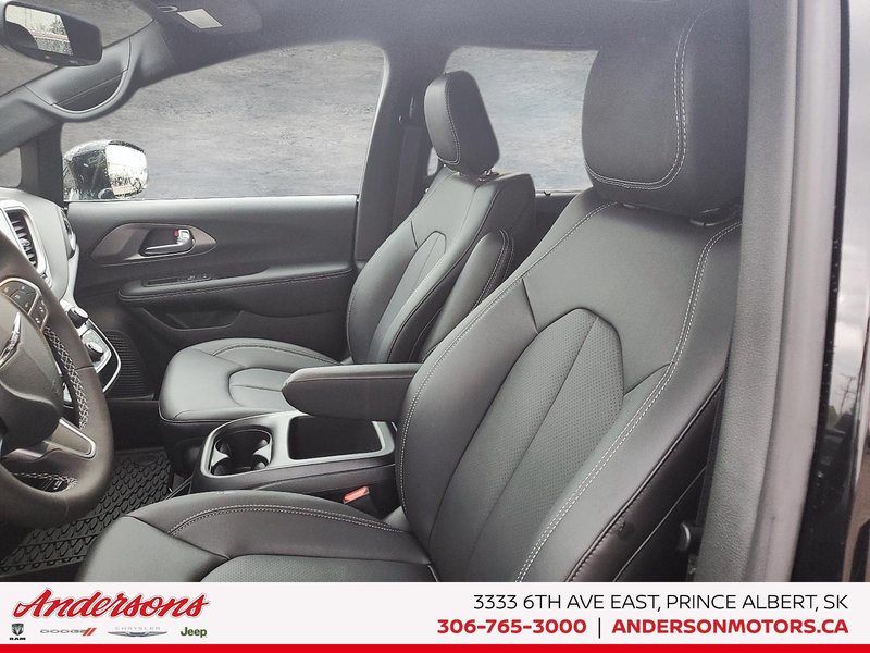 2025 Chrysler Grand Caravan SXT