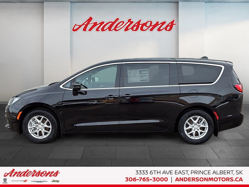 2025 Chrysler Grand Caravan SXT 3.6L Pentastar V6 / Dual Power Sliding Doors / Stow ’n Go Seating