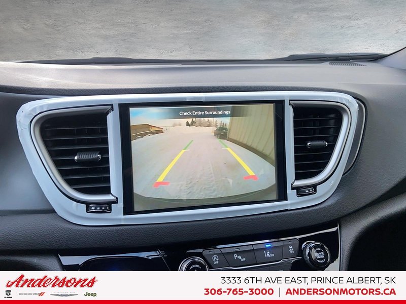 2026 Chrysler Grand Caravan SXT 3.6L Pentastar V6 / Dual Power Sliding Doors / Uconnect 5 with 10.1-inch Display