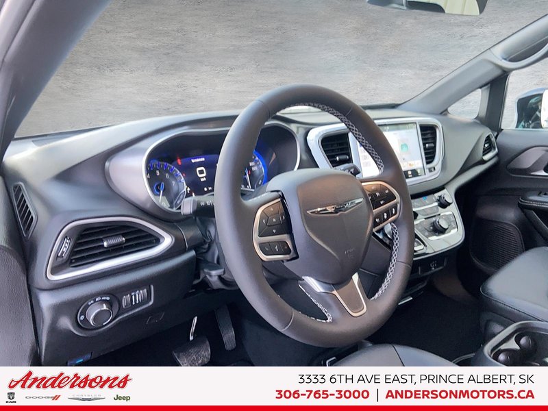 2026 Chrysler Grand Caravan SXT 3.6L Pentastar V6 / Dual Power Sliding Doors / Uconnect 5 with 10.1-inch Display