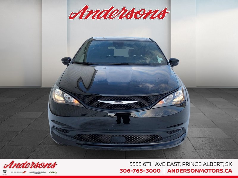 2026 Chrysler Grand Caravan SXT 3.6L Pentastar V6 / Dual Power Sliding Doors / Uconnect 5 with 10.1-inch Display