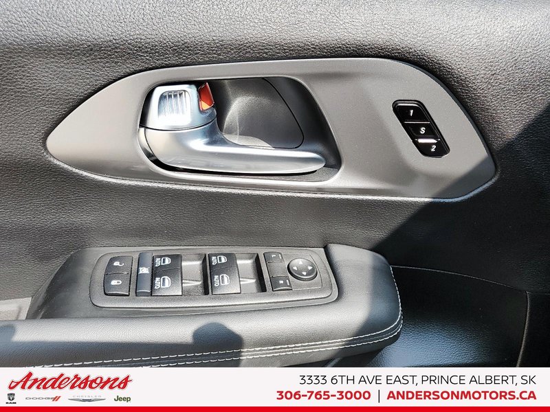 2025 Chrysler Pacifica SELECT AWD