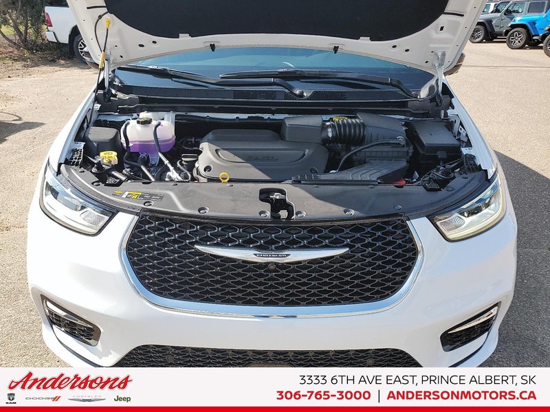 2025 Chrysler Pacifica SELECT AWD