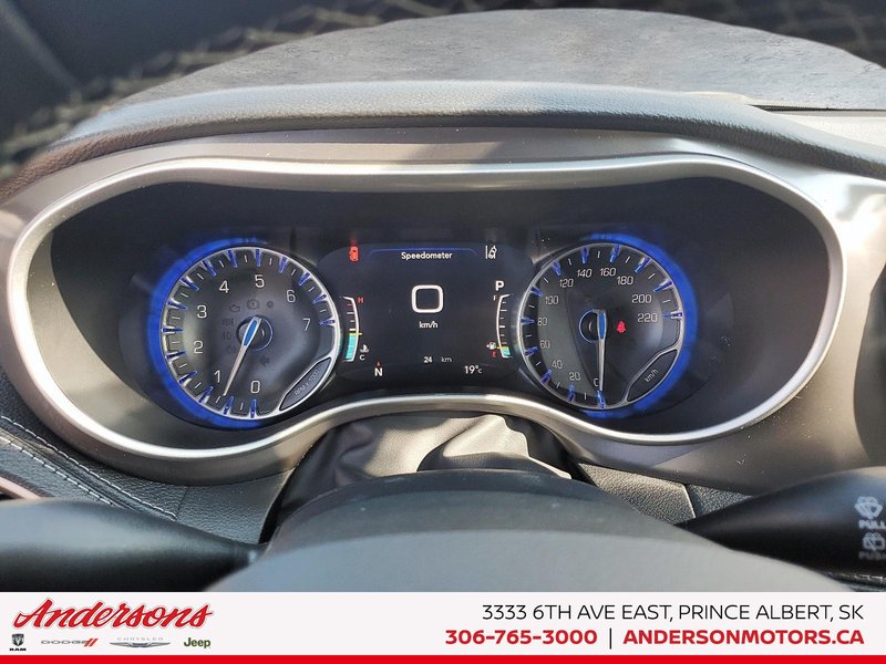 2025 Chrysler Pacifica SELECT AWD
