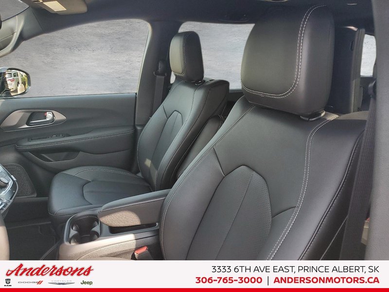 2025 Chrysler Pacifica SELECT AWD