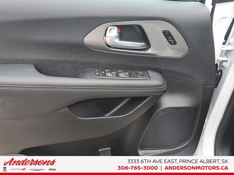 2026 Chrysler PACIFICA SELECT AWD Uconnect Theater / 360 Camera / Premium Alpine Sound