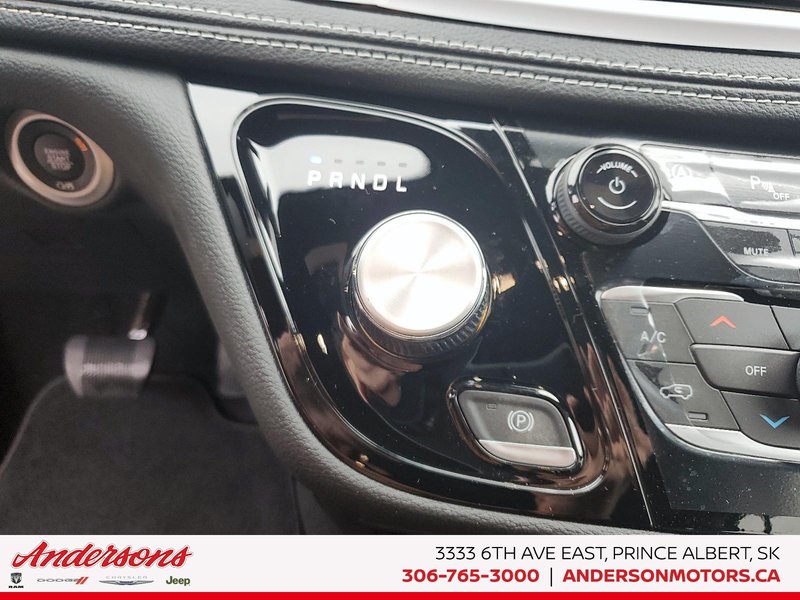 2026 Chrysler PACIFICA SELECT AWD Uconnect Theater / 360 Camera / Premium Alpine Sound