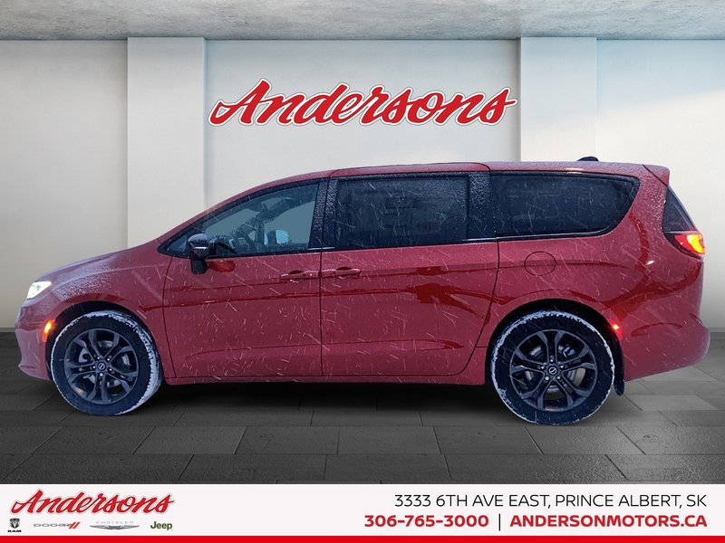 2026 Chrysler Pacifica SELECT AWD 3.6L Pentastar V6 AWD / 100th Anniversary Edition / Uconnect Theater Family Group II
