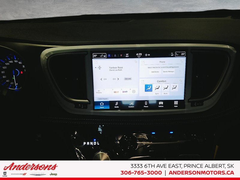 2027 Chrysler Pacifica SELECT AWD 3.6L V6 / Stow 'n Go / 360 Camera / ParkSense Assist