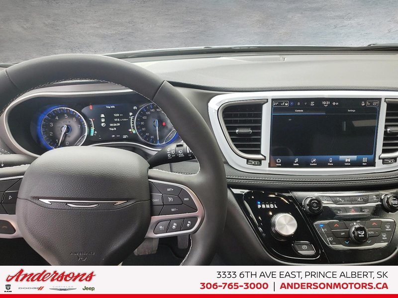 2027 Chrysler Pacifica SELECT AWD Parksense / Rear HVAC / Heated Seats